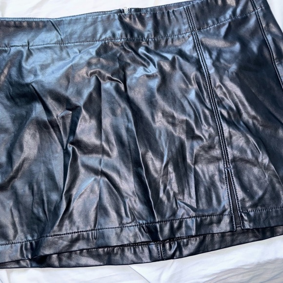 American eagle leather skirt - Picture 1 of 2